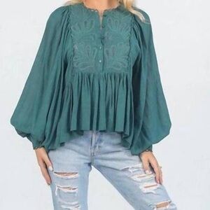 SCARLETT POPPIES embroidered volume sleeve top in teal green size Medium